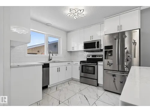 8835 152B AV NW, Edmonton - $465,000
