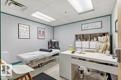 Interior photo 2 of #101 14 Mission AV
