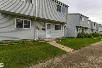 Interior photo 1 of 209 Dickinsfield CO NW