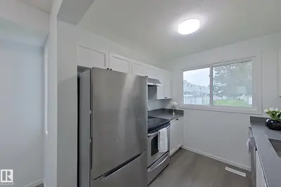 Interior photo 2 of 209 Dickinsfield CO NW