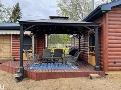 Interior photo 2 of 414 Lake Dr Lac La biche County