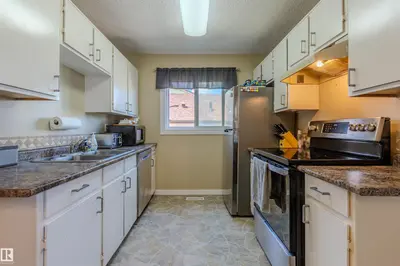 Interior photo 3 of 10408 98 AV