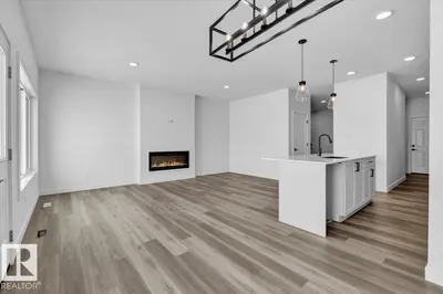 Interior photo 2 of 139 CALEDON CR