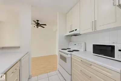Interior photo 4 of #507 9835 113 ST NW