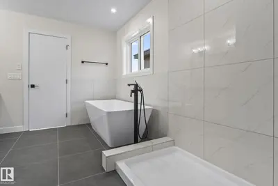 Interior photo 2 of 208 Falcon Crescent