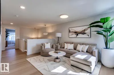 Interior photo 4 of 6311 30 AV SW