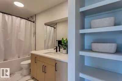 Interior photo 1 of 6311 30 AV SW