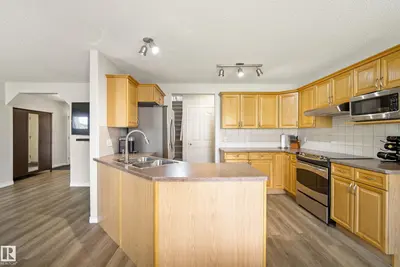 Interior photo 4 of 3996 Mcmullen GR SW