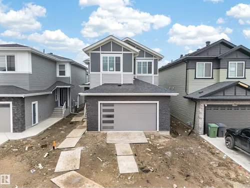 4005 39 ST, Beaumont - $675,000