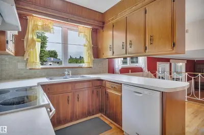 Interior photo 4 of 7604 149 AV NW