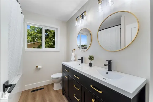 10803 136 AV NW, Edmonton - $485,000