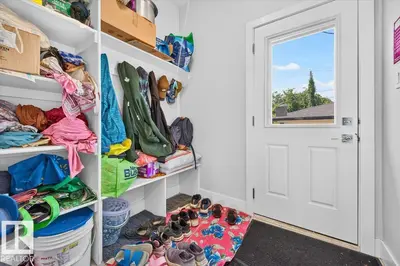 Interior photo 4 of 7332-7334 77 ST NW