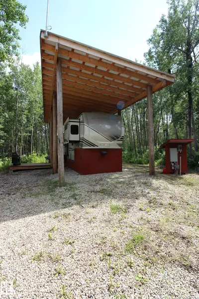 Interior photo 4 of #3 2531 TWP ROAD 572