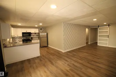 Interior photo 3 of 5109 47 ST