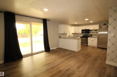 Interior photo 4 of 5109 47 ST