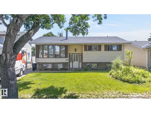 8529 95 AV, Fort Saskatchewan - $450,000