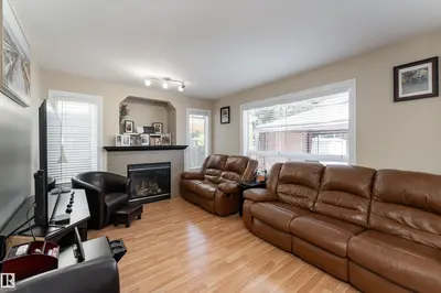 Interior photo 2 of 192 WESTWOOD PT