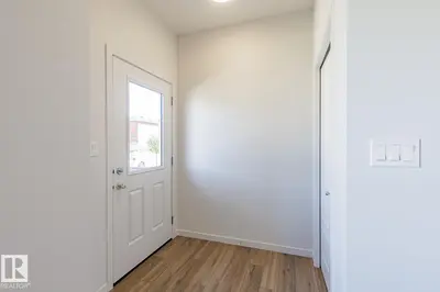 Interior photo 1 of 3619 Triomphe BV N