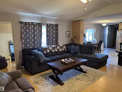 Interior photo 2 of 5421 48A Ave