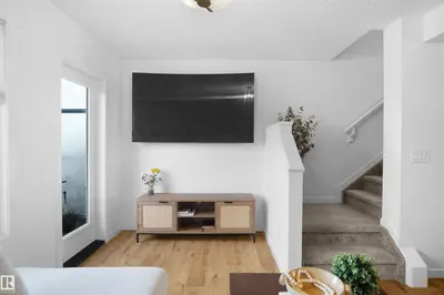 Interior photo 2 of #29 1025 SECORD PM NW