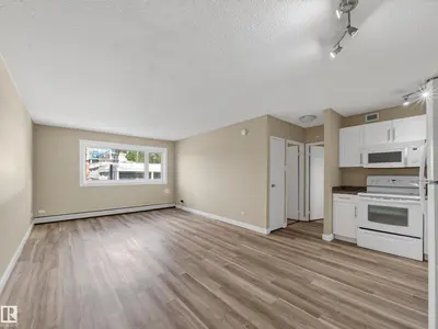 Interior photo 1 of #502 9710 105 ST NW