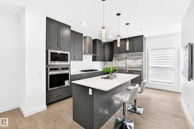 Interior photo 4 of 4027 Hawthorn LI SW