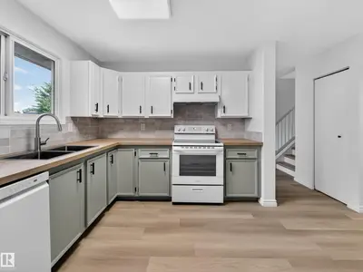 Interior photo 3 of 14644 25 ST NW