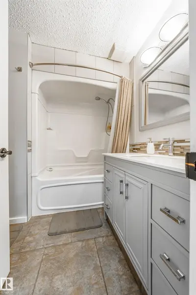 Interior photo 3 of 2437 89 ST NW