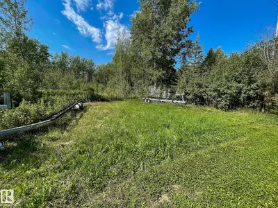 Interior photo 1 of 612 6th Street Norris Beach