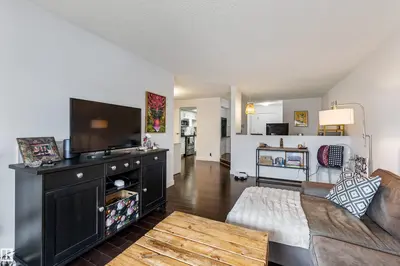 Interior photo 3 of #403 10335 118 ST NW
