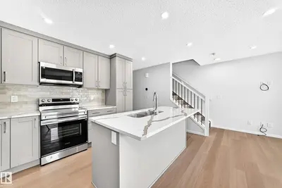 Interior photo 4 of 1081 Hearthstone BV