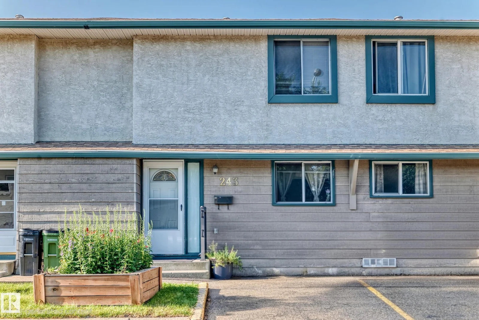 243 Abbotsfield RD NW, Edmonton - 4 bedroom Townhouse for sale