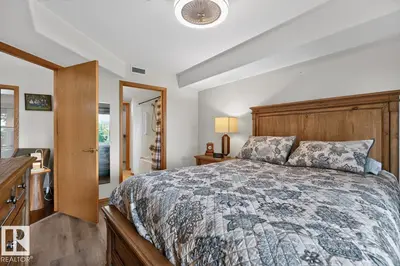Interior photo 4 of #226 200 BETHEL DR