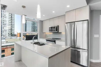 Interior photo 3 of #702 10180 103 ST NW