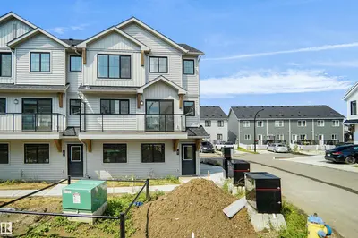 Interior photo 1 of #61 525 SECORD BV NW