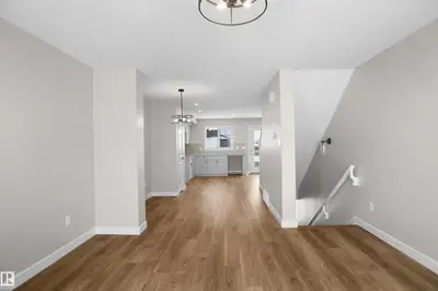 Interior photo 4 of 5123 River's Edge WY NW