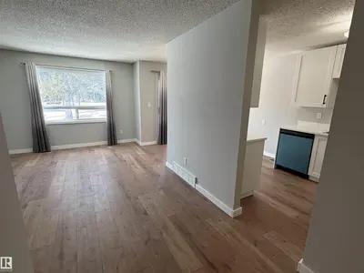 Interior photo 4 of 10654 BEAUMARIS RD NW