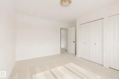 Interior photo 4 of 19 Cessy ST