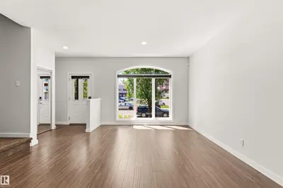 Interior photo 2 of 5833 MULLEN PL NW