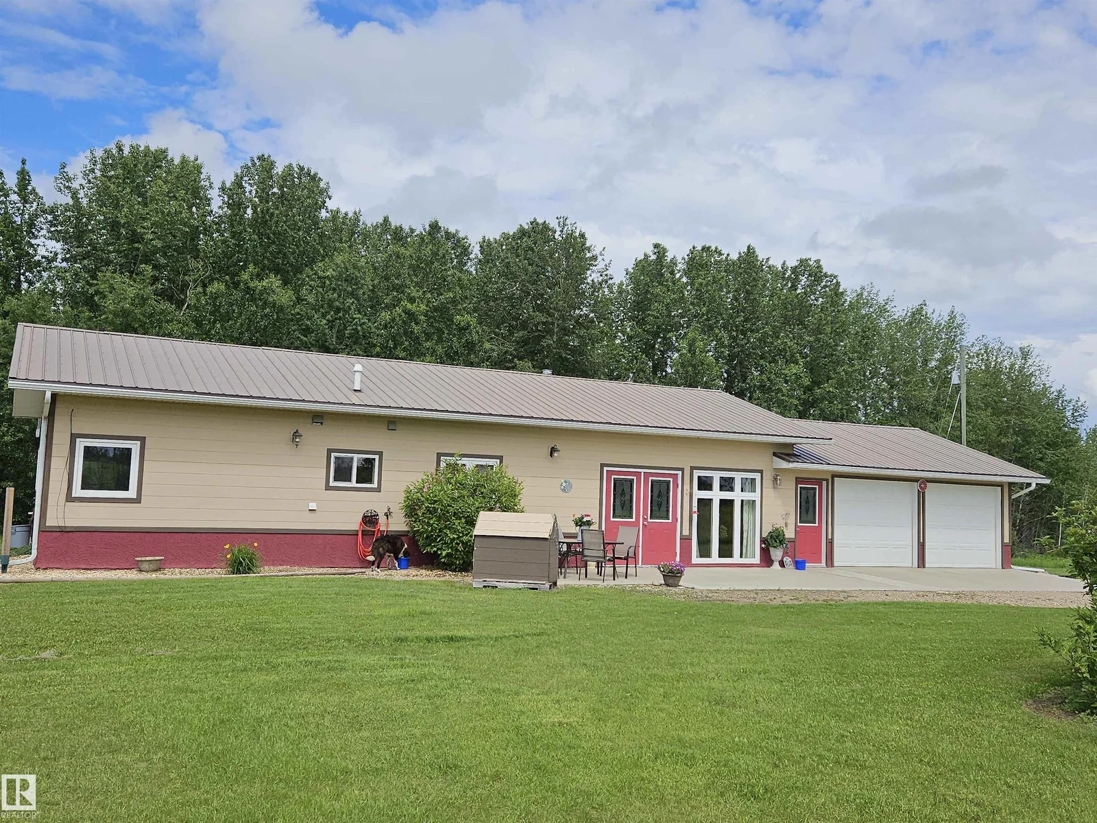 56320 Range Road 102A, Rural St. Paul County - 2 bedroom Detached Single Family for sale