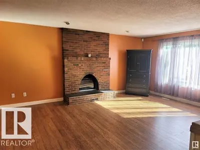 Interior photo 1 of 4514 41A ST