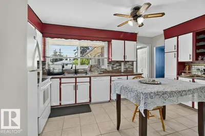 Interior photo 4 of 13803 133 AV NW