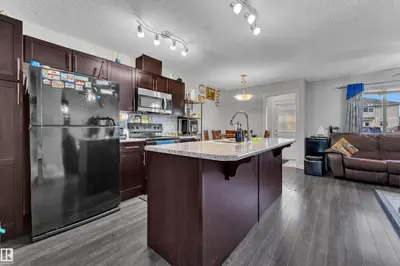 Interior photo 2 of 3127 16 AV NW