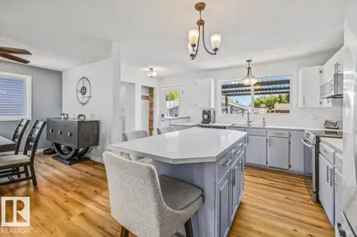 Interior photo 4 of 8821 97a AV