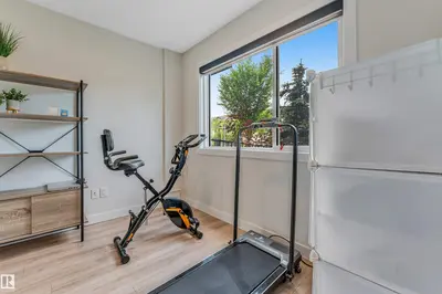 Interior photo 2 of #182 804 WELSH DR SW