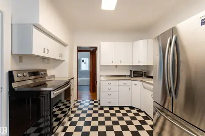 Interior photo 2 of 11112 81 AV NW