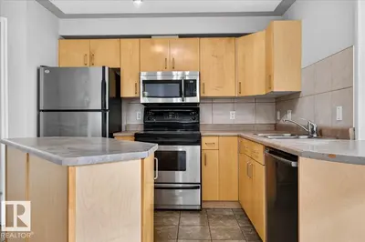 Interior photo 2 of #503 10033 116 ST NW