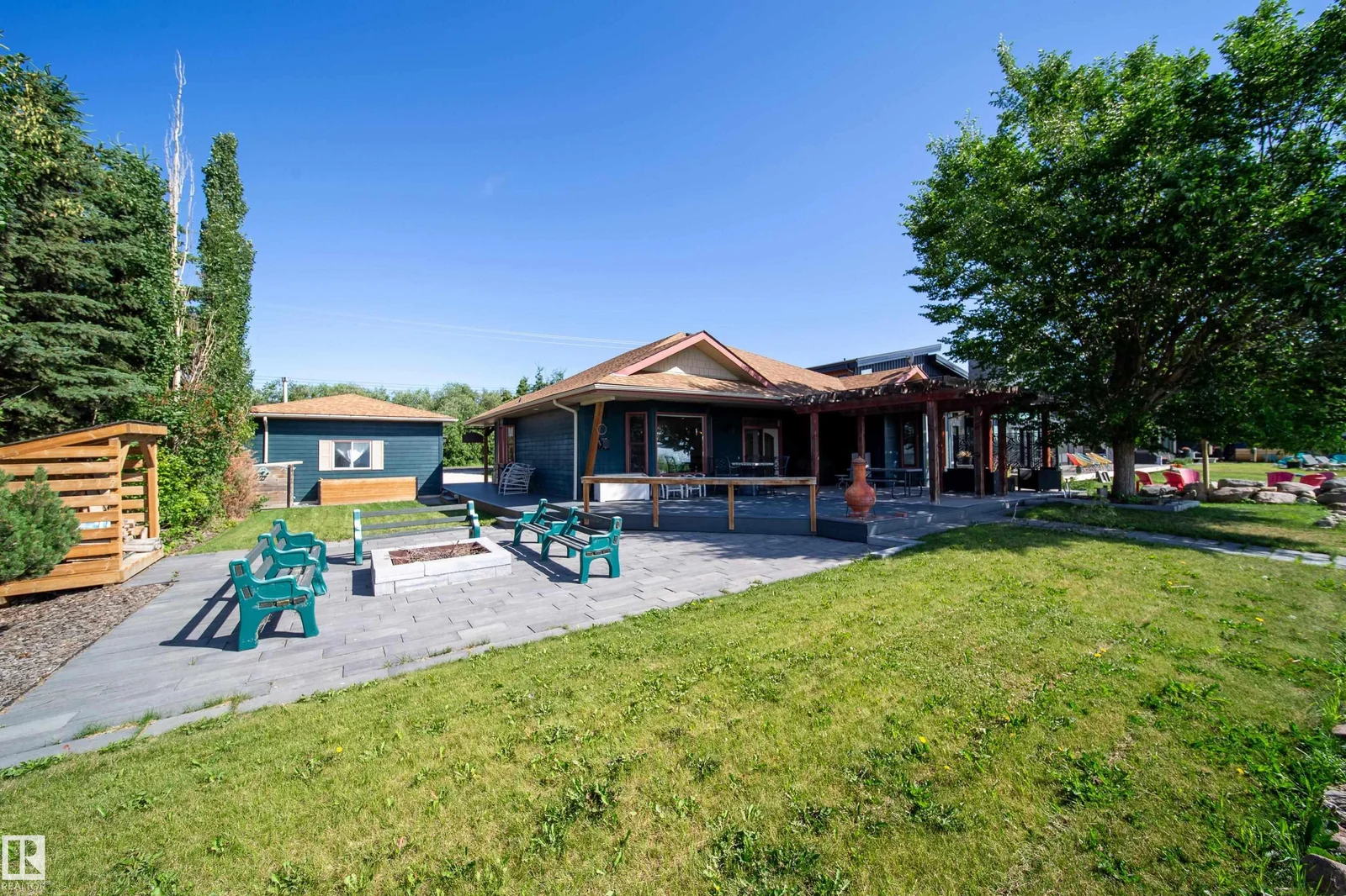 103 Argentia Beach, Rural Wetaskiwin County - 3 bedroom Detached Single Family for sale
