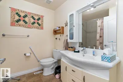 Interior photo 4 of 5316 53 ST