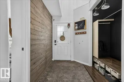 Interior photo 4 of 13 BAIE MADELENE